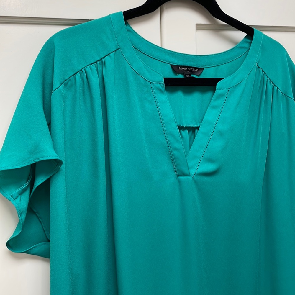 Emerald green top